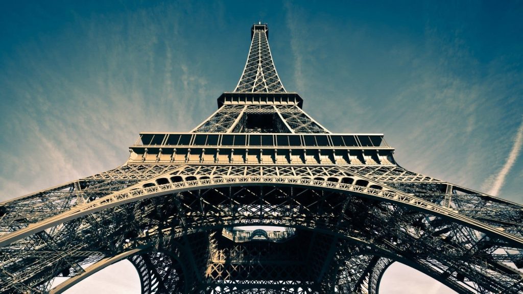 Eiffel Tower symbol wallpaper