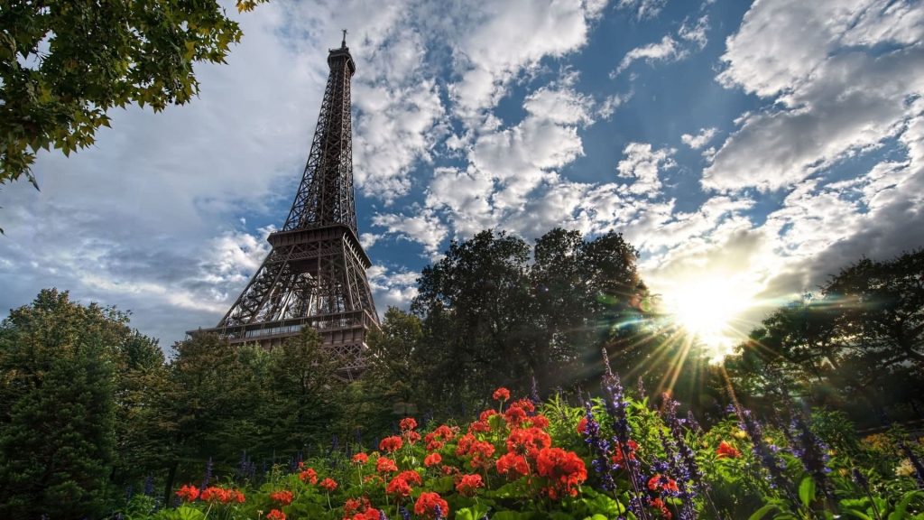 Eiffel Tower with love locks desktop wallpaper